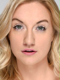 Laura Linda Bradley / Sanitariuszka Winn