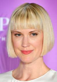 Lauren Lee Smith 