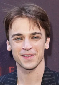 Sean Grandillo 
