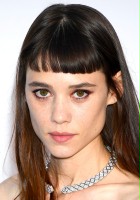 Astrid Bergès-Frisbey / Carla