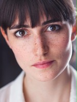 Annika Franklin / Kobieta