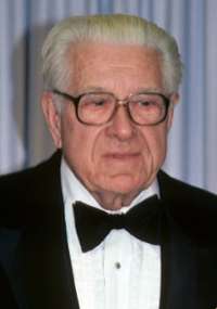 Linwood G. Dunn 