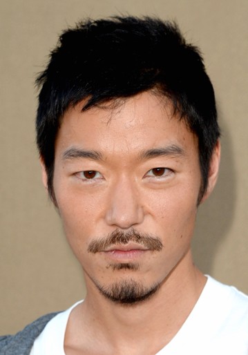 Aaron Yoo / Bo Chang / &quot;Troll Farmer&quot;