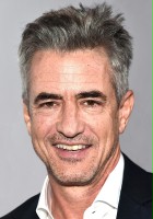 Dermot Mulroney / Michael O'Neal