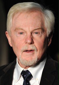 Derek Jacobi 