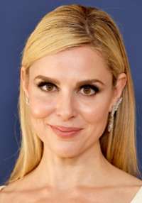 Cara Buono 