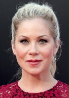 Christina Applegate / Gwendolyn