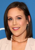 Erin Krakow / Elizabeth