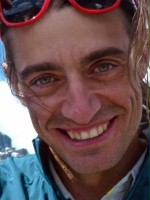 Sean Isaac / 