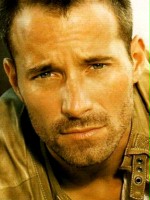 Johnny Messner / Coco