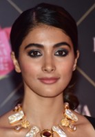 Pooja Hegde / 