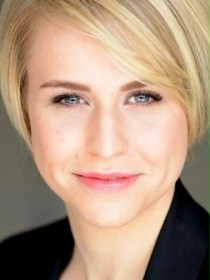 Anna Marie Clausen / Amelia