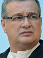 Mircea Dinescu 
