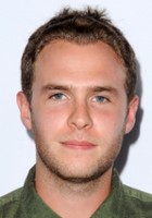 Iain De Caestecker / Młody Percy