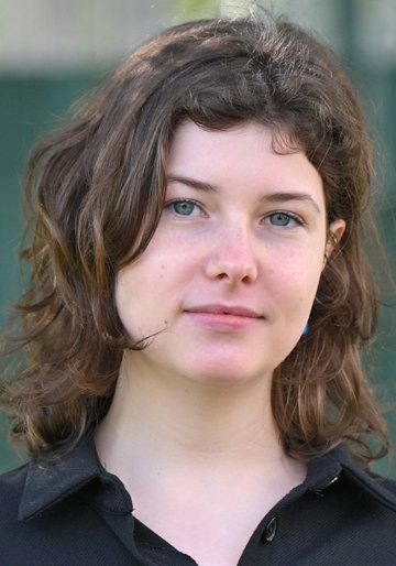 Sin&eacute;ad Thornhill / Marianna Po&euml;t