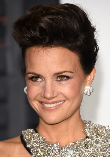 Carla Gugino / Opowiadająca historię / Starsza Jamie