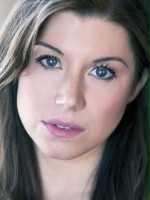 Elizabeth Shum 