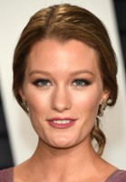 Ashley Hinshaw / Julie