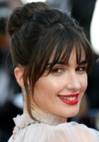 Paz Vega / Luisa Salinas