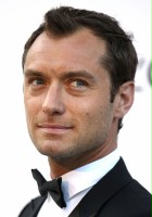 Jude Law / Brad Stand