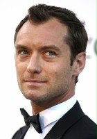 Jude Law / Michael Daly