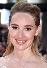 Déborah François 