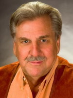Dennis E. Garber / Ojciec Larry'ego