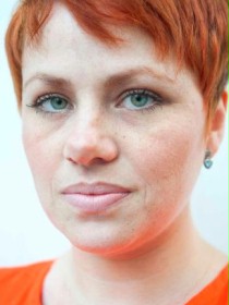 Karine Teles / Leide