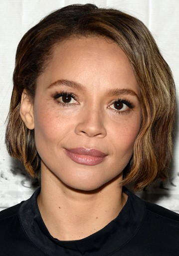 Carmen Ejogo / Lee