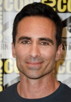 Nestor Carbonell / Major Giroldi