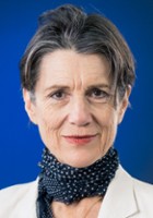 Harriet Walter / Claire