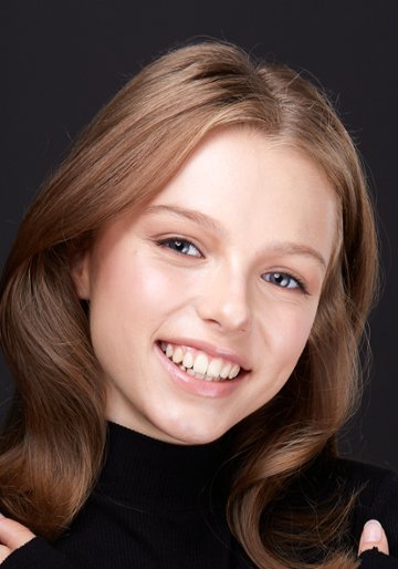 Amelia Fijałkowska / Nina