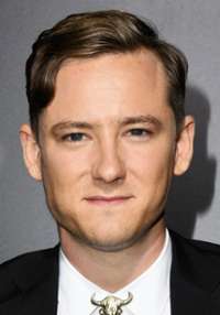 Lewis Pullman 