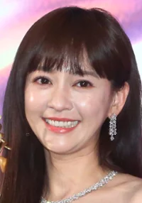 Ivy Yi-Han Chen 