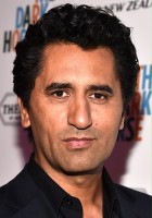 Cliff Curtis / Searle