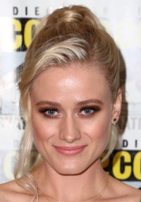 Olivia Taylor Dudley 