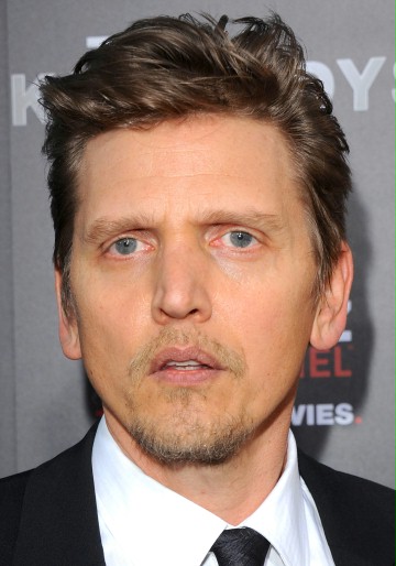 Barry Pepper / Esau Pierce