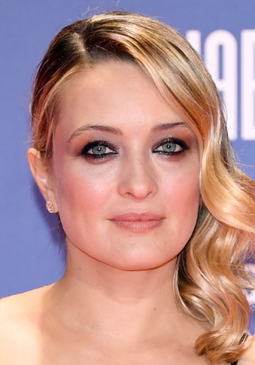 Carolina Crescentini / Adelina Tattilo