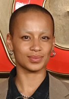Jeanne Nicole N&iacute; &Aacute;inle / Mala
