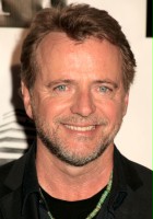 Aidan Quinn / Alfred Ludlow