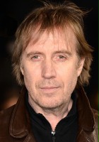 Rhys Ifans / Jaszczur (Dr Curt Connors)