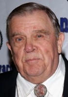 Pat Hingle / Sędzia