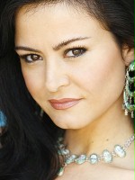 Tara / Julia Martin