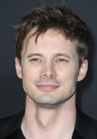 Bradley James / Lord Harekr