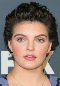 Camren Bicondova 