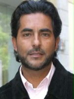 Raúl Araiza / Ojciec Antonio Álvarez