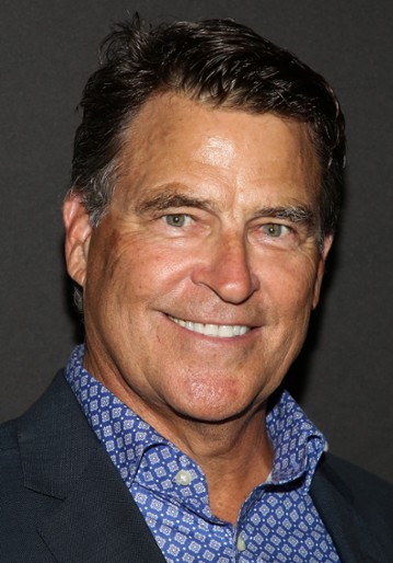 Ted McGinley / Major Frank Hitchcock