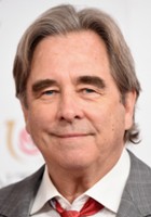 Beau Bridges / Pułkownik Muller