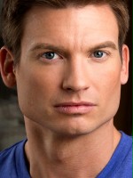 Josh Piper / Leon