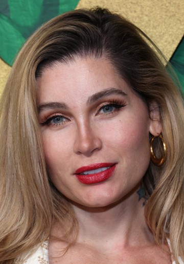 Trace Lysette / Kate